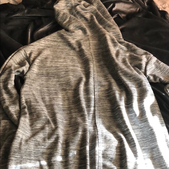 Hooded sweater top - Picture 5 of 7